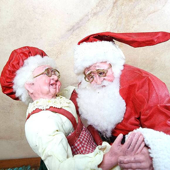 Vintage Terry's Village Papier Mache Dancing Santa Clause & Mrs Clause Figurines - Picture 2 of 8